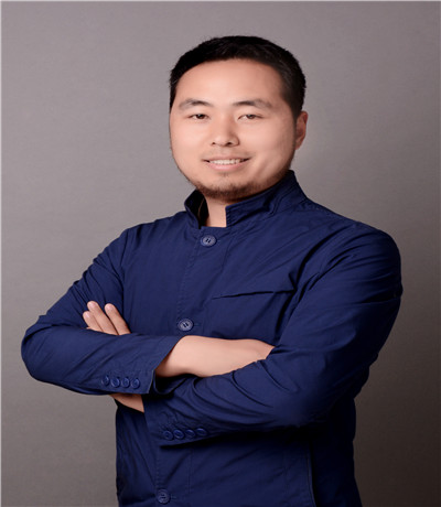 博恩學(xué)校校長(zhǎng)-李鵬