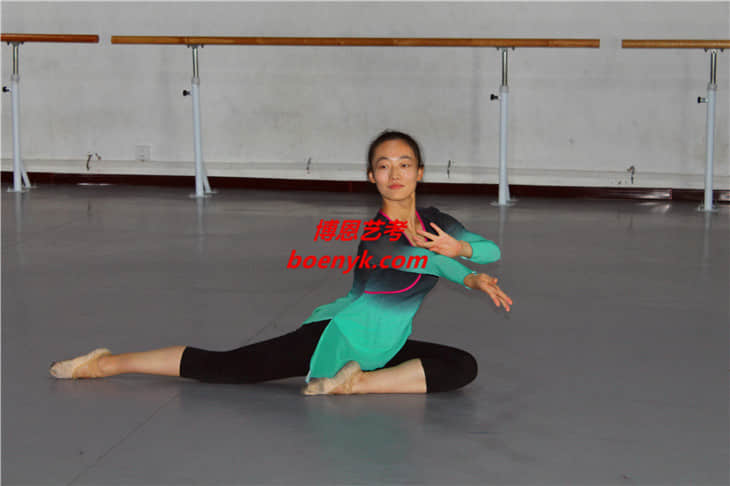 高中舞蹈藝考好考嗎？考什么？高二學(xué)來得及嗎？