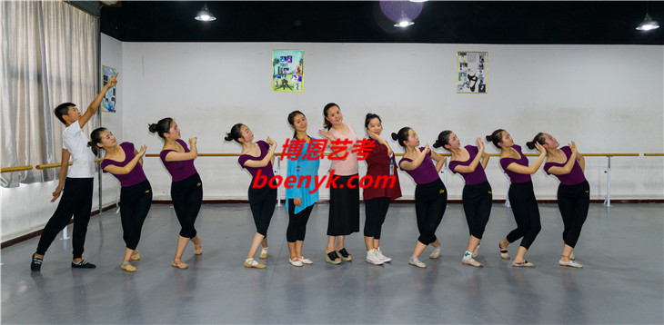 舞蹈藝考包括哪些舞蹈?舞蹈藝考有哪些專業(yè)?