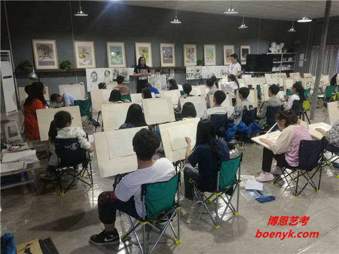 高中生學(xué)習(xí)成績(jī)差該怎么辦?如果上本科?