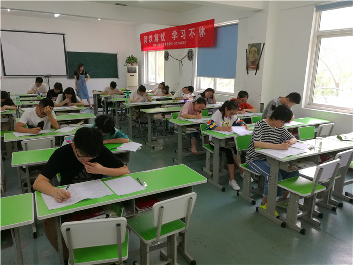 高三轉(zhuǎn)藝術(shù)可能嗎?高三學(xué)藝術(shù)哪個(gè)最快?可以速成嗎?