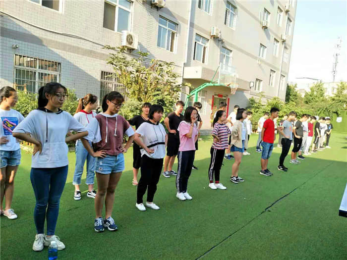 西安音樂(lè)學(xué)院?？寂嘤?xùn)/集訓(xùn)班/培訓(xùn)費(fèi)用/哪家好