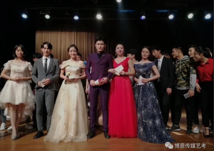 藝術(shù)生與文化生有哪些區(qū)別？五大優(yōu)勢提前了解！