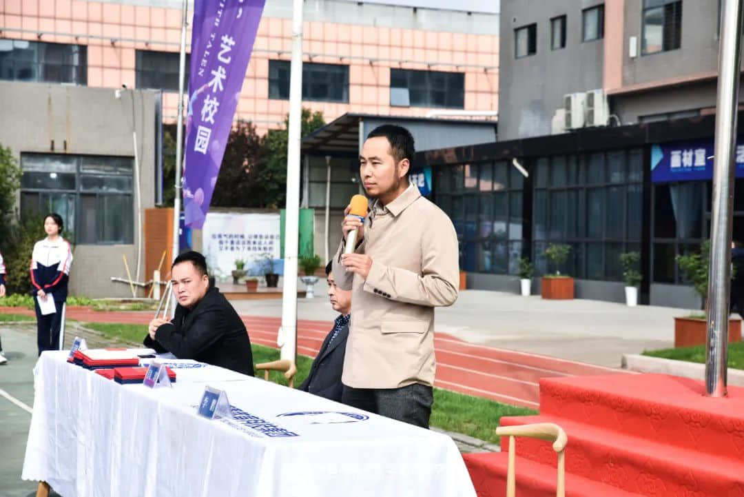 熱烈祝賀博恩藝校第六屆校園藝術(shù)節(jié)開幕式暨月考頒獎大會圓滿成功！