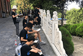 美術(shù)藝考生戶外寫生4